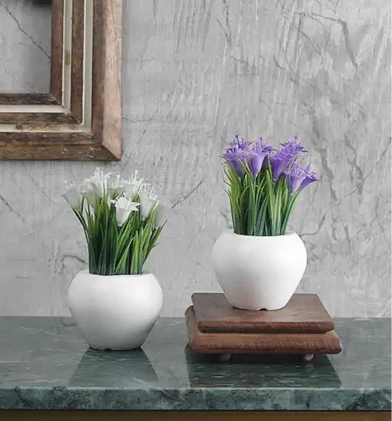 Artificial Mini Plants with Lily Flowers