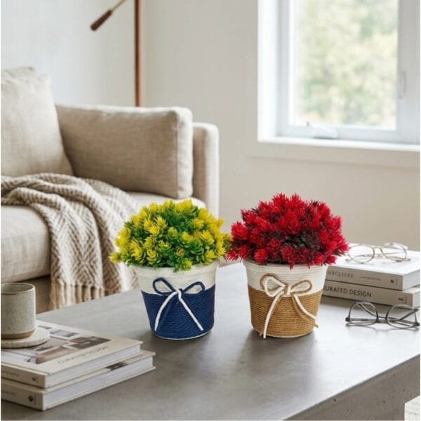 Set of 2 artificial plants for interior decoration